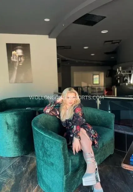 Wollongong escorts Anabel — 3