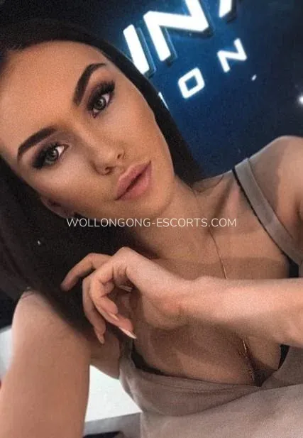 Wollongong escorts Justina — 6