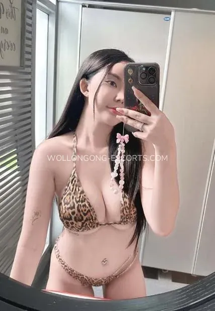 Wollongong escorts Sofie — 6