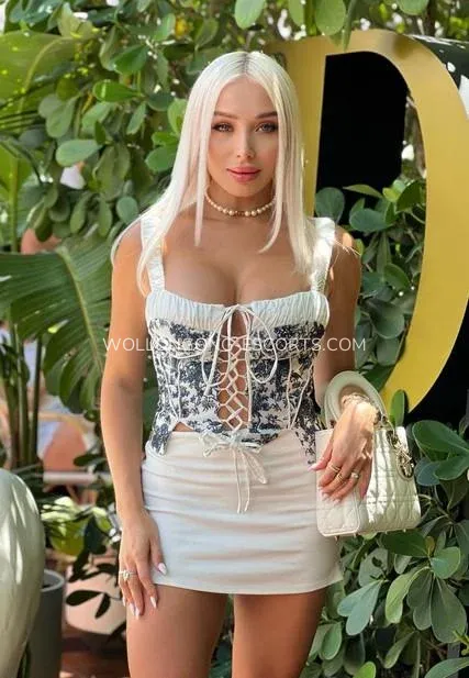 Wollongong escorts Kylie — 4