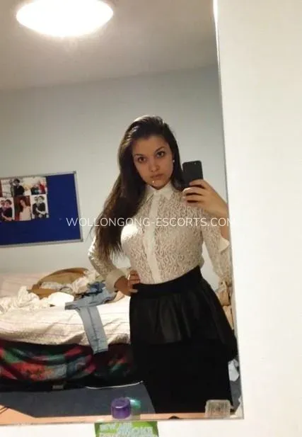 Wollongong escorts Sabrina — 4