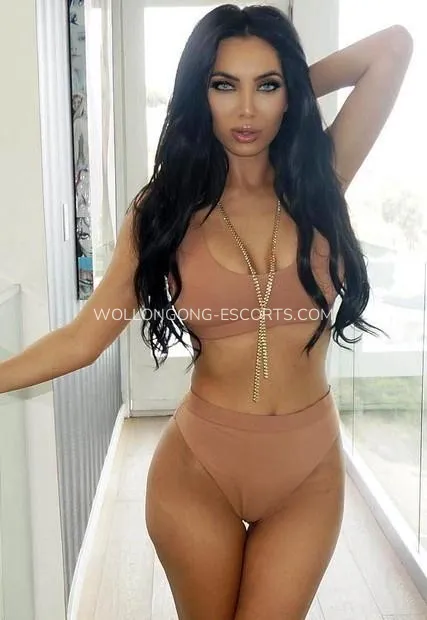 Wollongong escorts Britt — 2