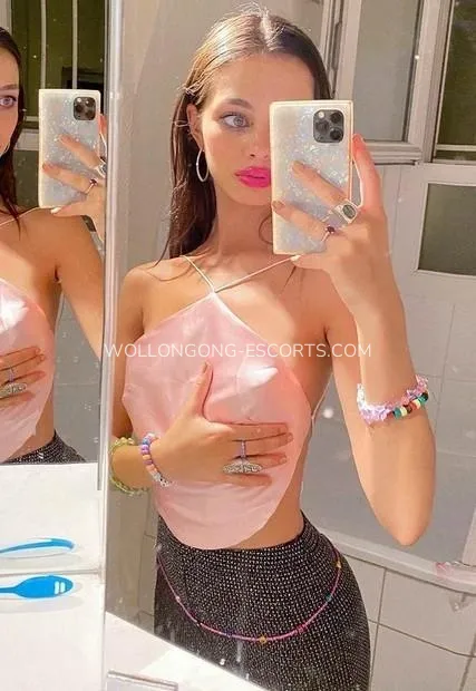 Wollongong escorts Reagan — 2