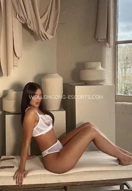 Wollongong escorts Yvonne — 1