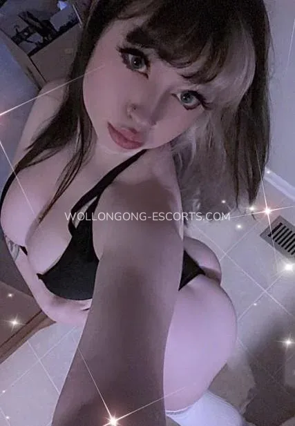 Wollongong escorts Camila — 5