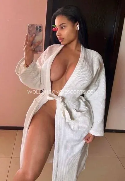Wollongong escorts Sofie — 1