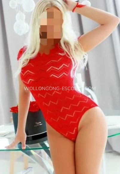 Wollongong escorts Elvira — 2