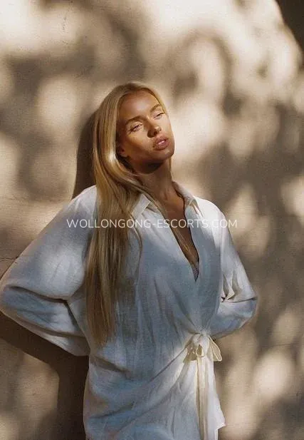 Wollongong escorts Diana — 5