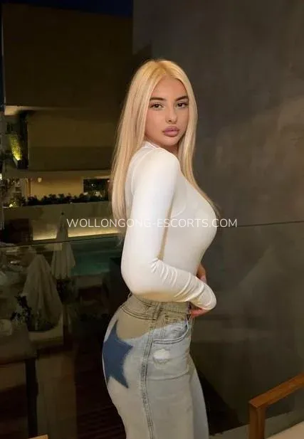 Wollongong escorts Helen — 1