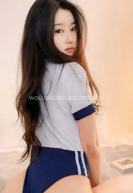 Wollongong escorts Elise — 5
