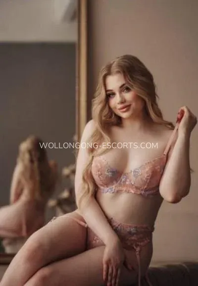 Wollongong escorts Ella — 3