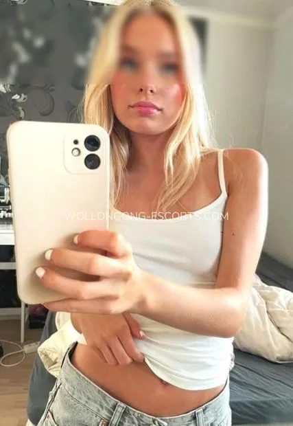 Wollongong escorts felicia