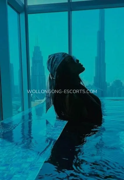Wollongong escorts Kelly — 2