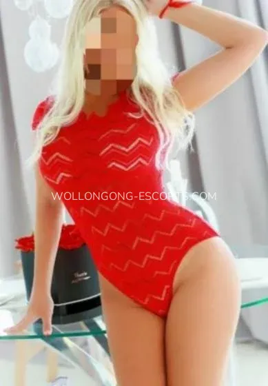 Wollongong escorts Elvira — 4