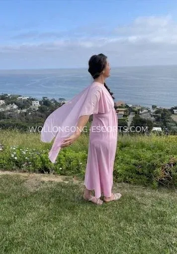 Wollongong escorts Isabelle — 4