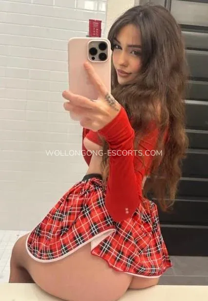 Wollongong escorts Alana — 3