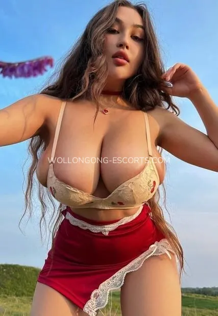 Wollongong escorts Helena — 2