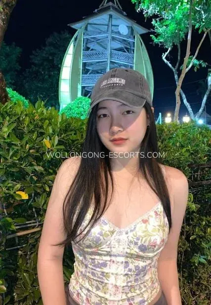 Wollongong escorts Caroline — 10