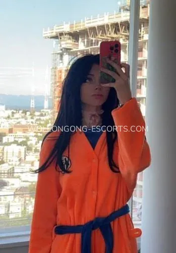 Wollongong escorts Caitlyn — 7