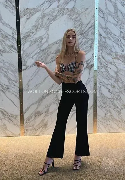Wollongong escorts Alicia — 3
