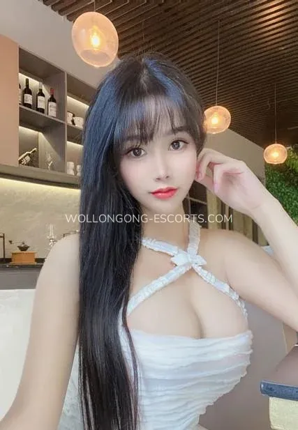 Wollongong escorts Kayla — 4