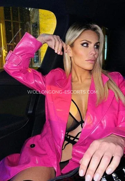 Wollongong escorts Linda — 3