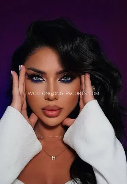 Wollongong escorts Summer — 1