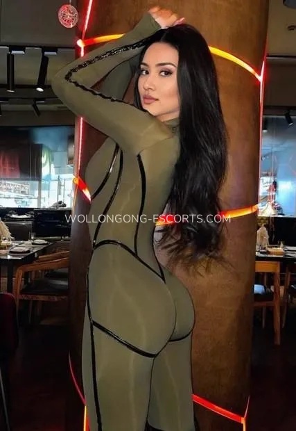 Wollongong escorts Liliana — 2