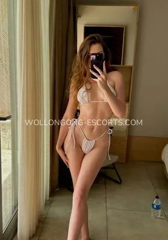 Wollongong escorts Erika — 3