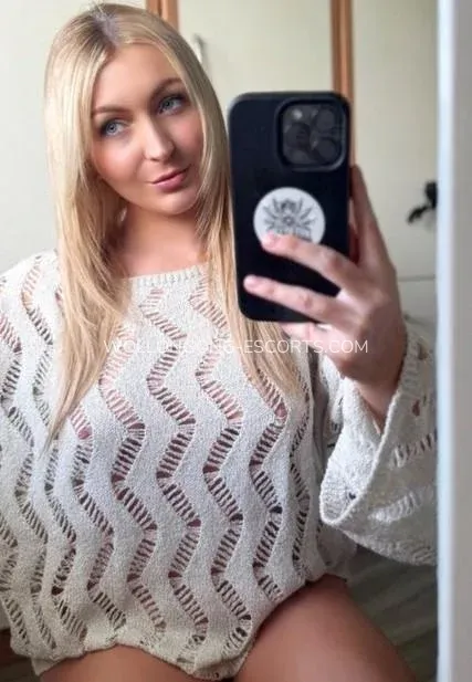 Wollongong escorts Nathalie — 3