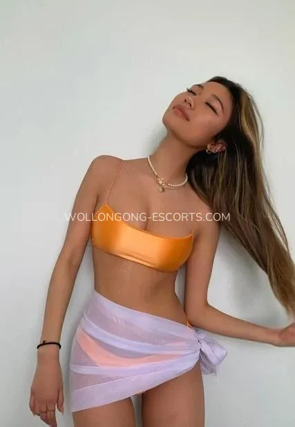 Wollongong escorts Elisabeth — 4