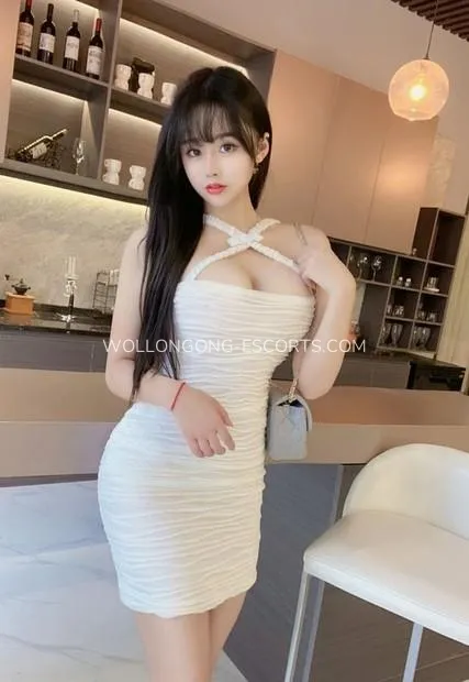 Wollongong escorts Kayla — 2