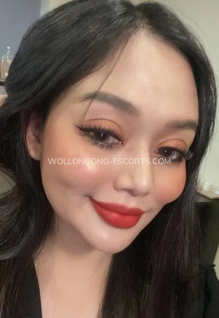 Wollongong escorts Tiffany — 2