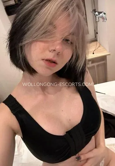 Wollongong escorts Maggie — 3