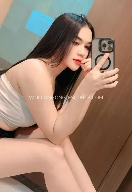 Wollongong escorts Adrianna — 3