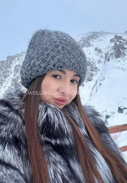 Wollongong escorts Julia — 1
