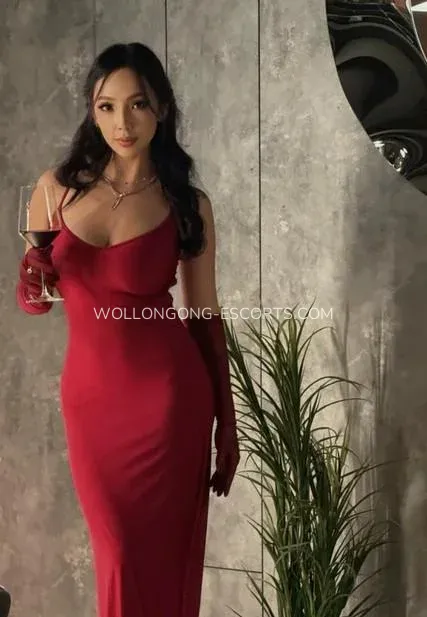 Wollongong escorts Esmeralda — 5