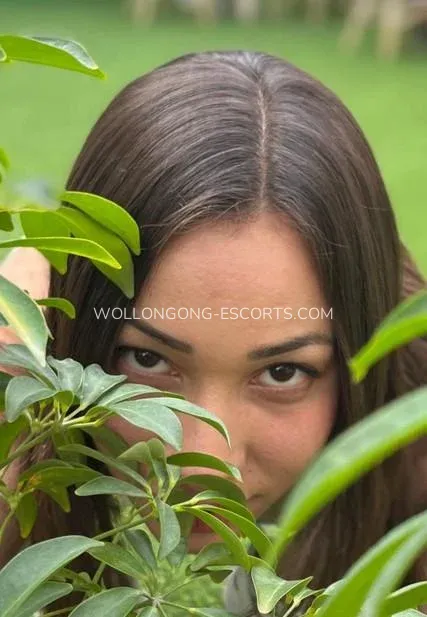 Wollongong escorts Jazmin — 1