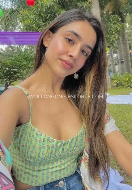 Wollongong escorts Emma — 3