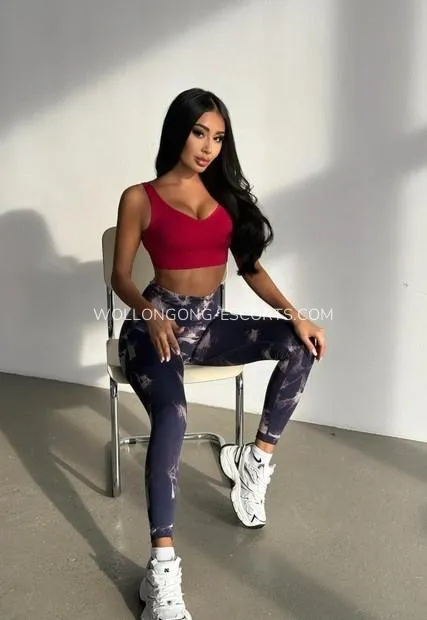 Wollongong escorts elin