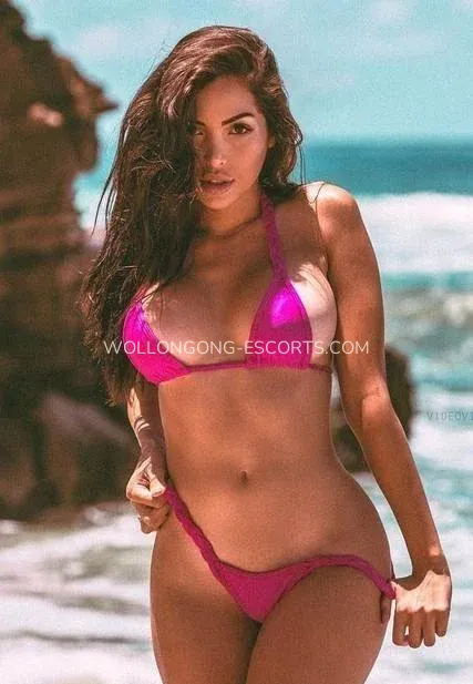 Wollongong escorts Andrea — 1