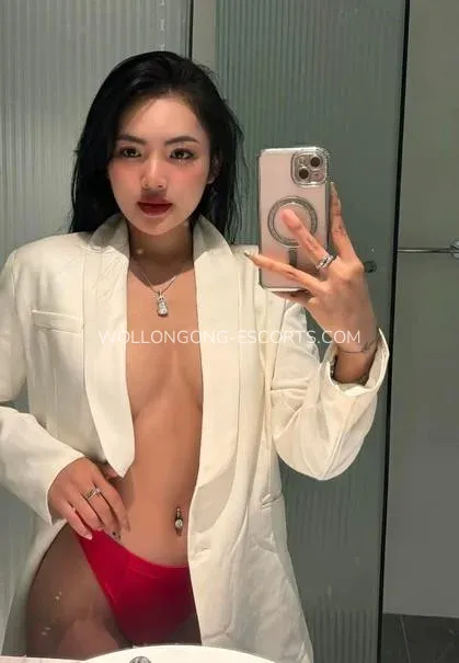 Wollongong escorts Anna — 7