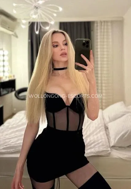 Wollongong escorts Angelina — 4