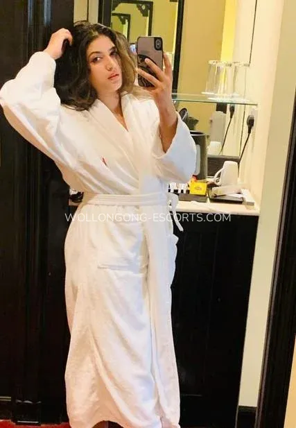 Wollongong escorts Madeline — 1