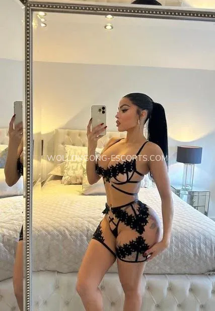 Wollongong escorts Gracie — 3
