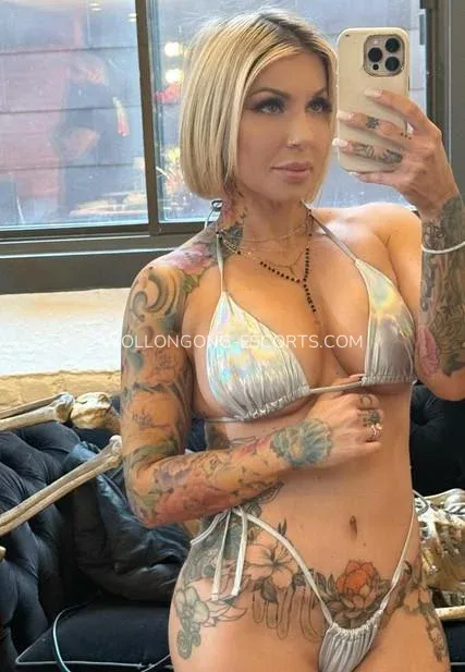 Wollongong escorts Alice — 5