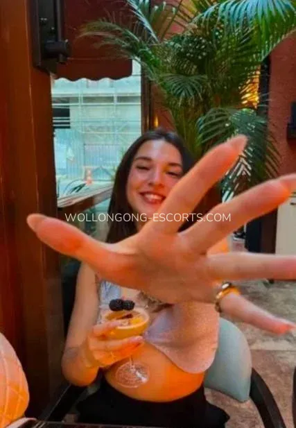 Wollongong escorts Adela — 1