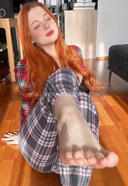 Wollongong escorts Gun — 4