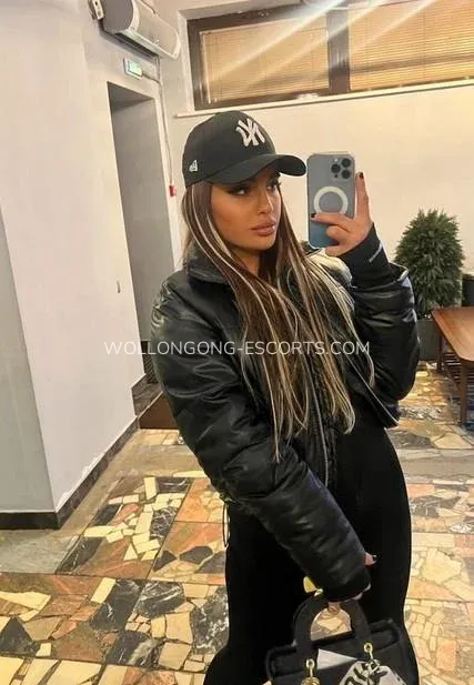 Wollongong escorts Christina — 1