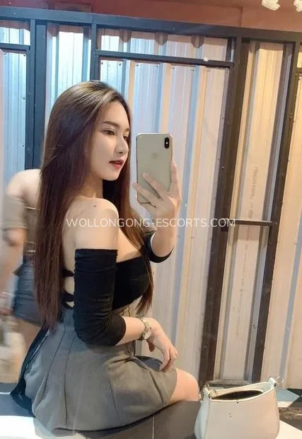 Wollongong escorts Dakota — 2